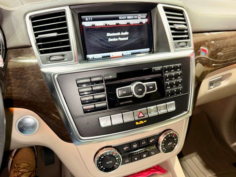 Used 2015 Mercedes-Benz GL 450 4MATIC image 10