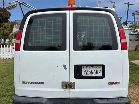 Used 2006 GMC Savana 2500 RWD image 5