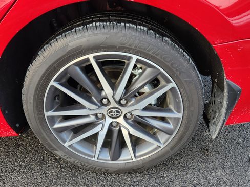 Used 2023 Toyota Camry XLE w/ Cold Weather Package image 8