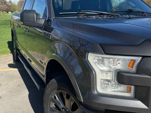 Used 2015 Ford F150 Lariat w/ Equipment Group 502A Luxury image 10