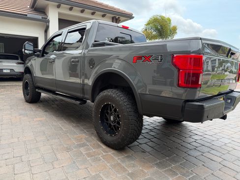 Used 2018 Ford F150 Lariat w/ Equipment Group 502A Luxury AWD/4WD image 2