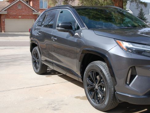 Used 2023 Toyota RAV4 XSE image 4