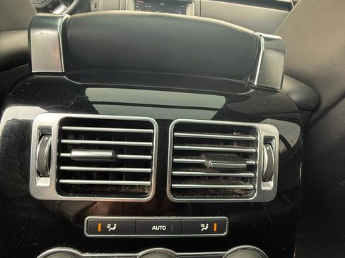 Used 2017 Land Rover Range Rover HSE image 20