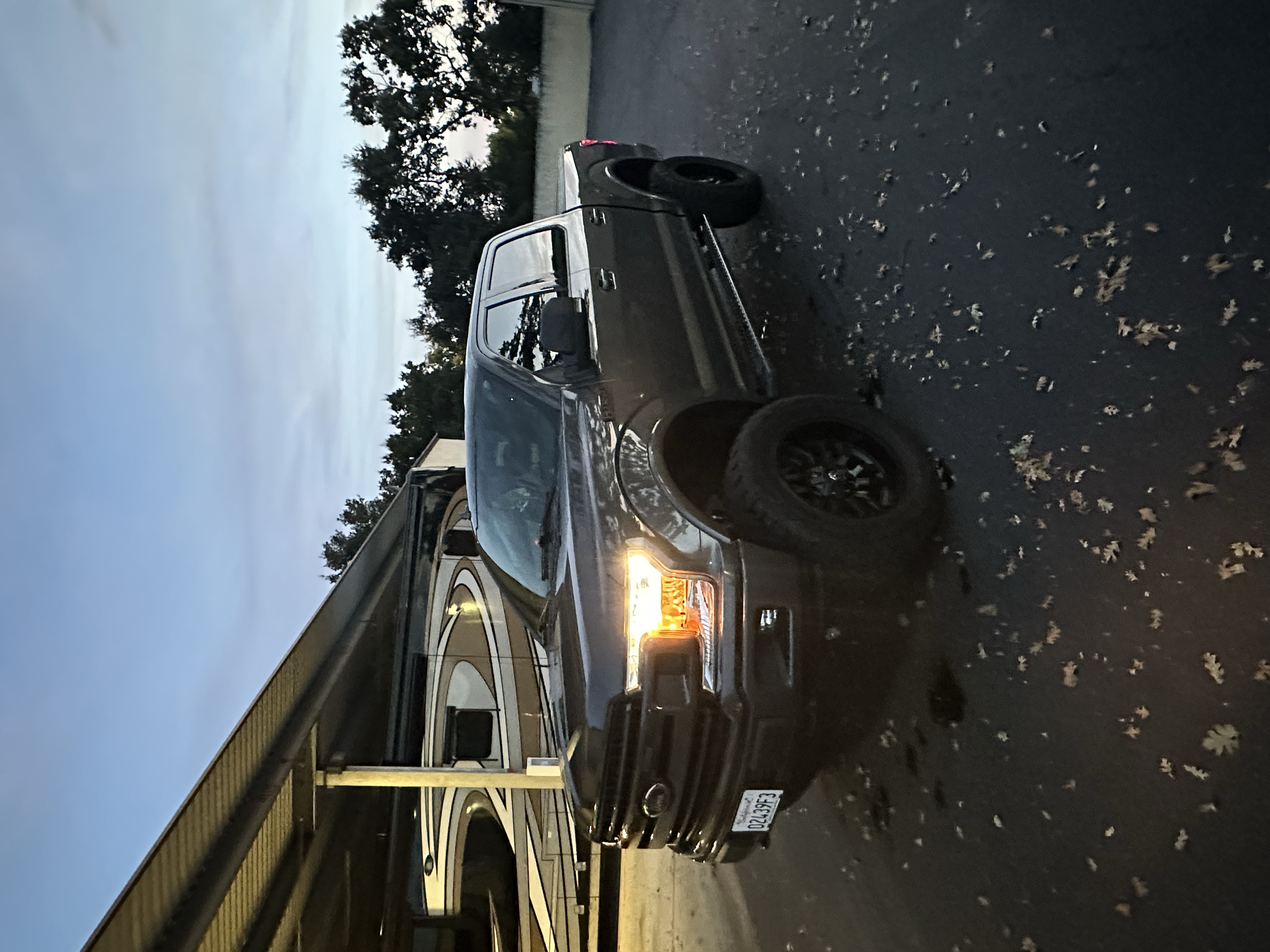 Used 2018 Ford F150 XLT w/ Equipment Group 302A Luxury AWD/4WD image 2