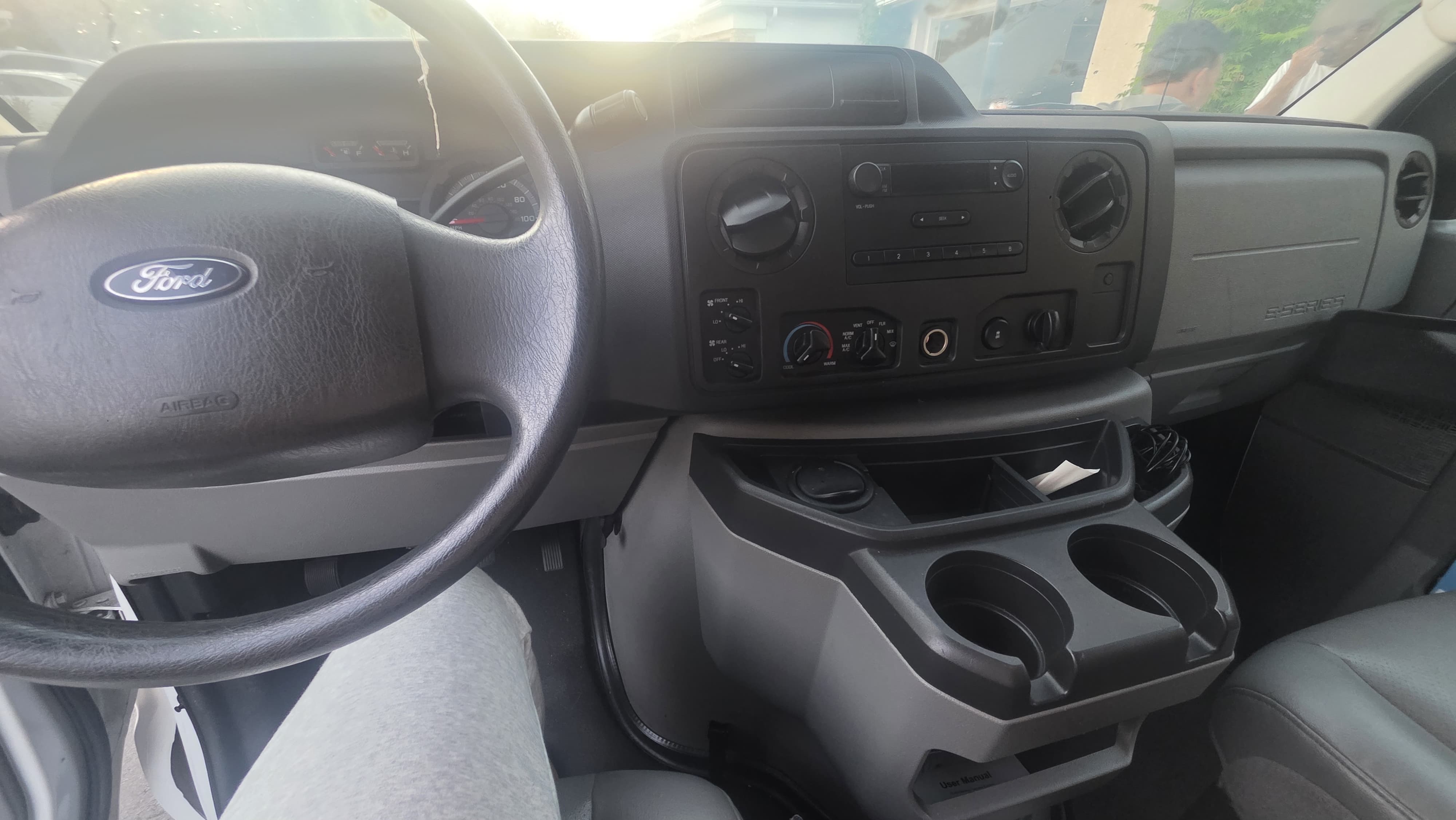 Used 2009 Ford E-350 and Econoline 350 XL RWD image 6