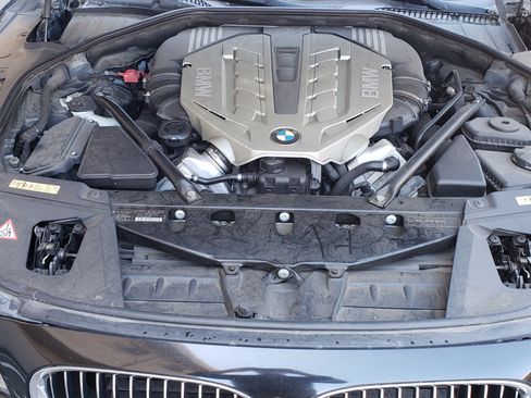 Used 2009 BMW 750i image 10