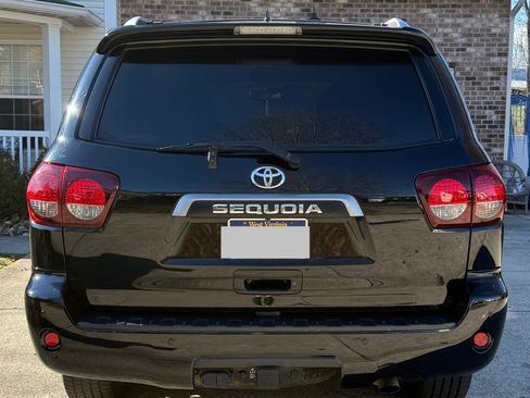 Used 2021 Toyota Sequoia Limited image 5