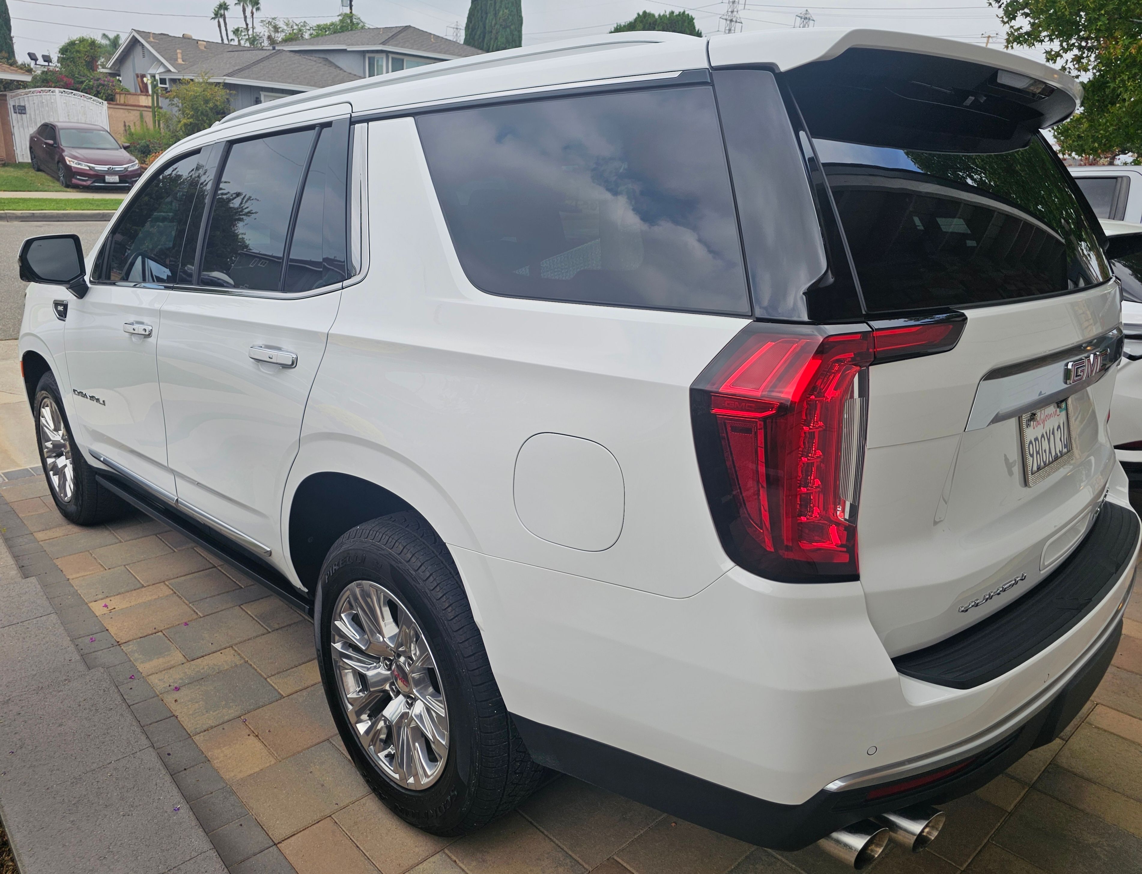 Used 2022 GMC Yukon Denali AWD/4WD image 6