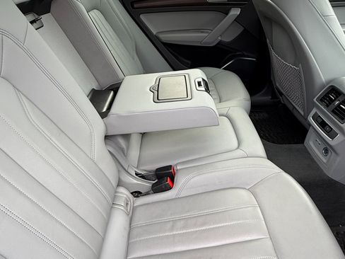 Used 2022 Audi Q5 2.0T Premium AWD/4WD image 12