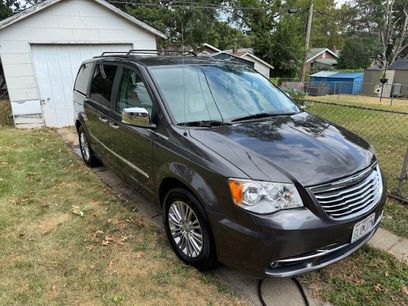 Used 2015 Chrysler Town & Country Touring-L w/ Driver Convenience Group