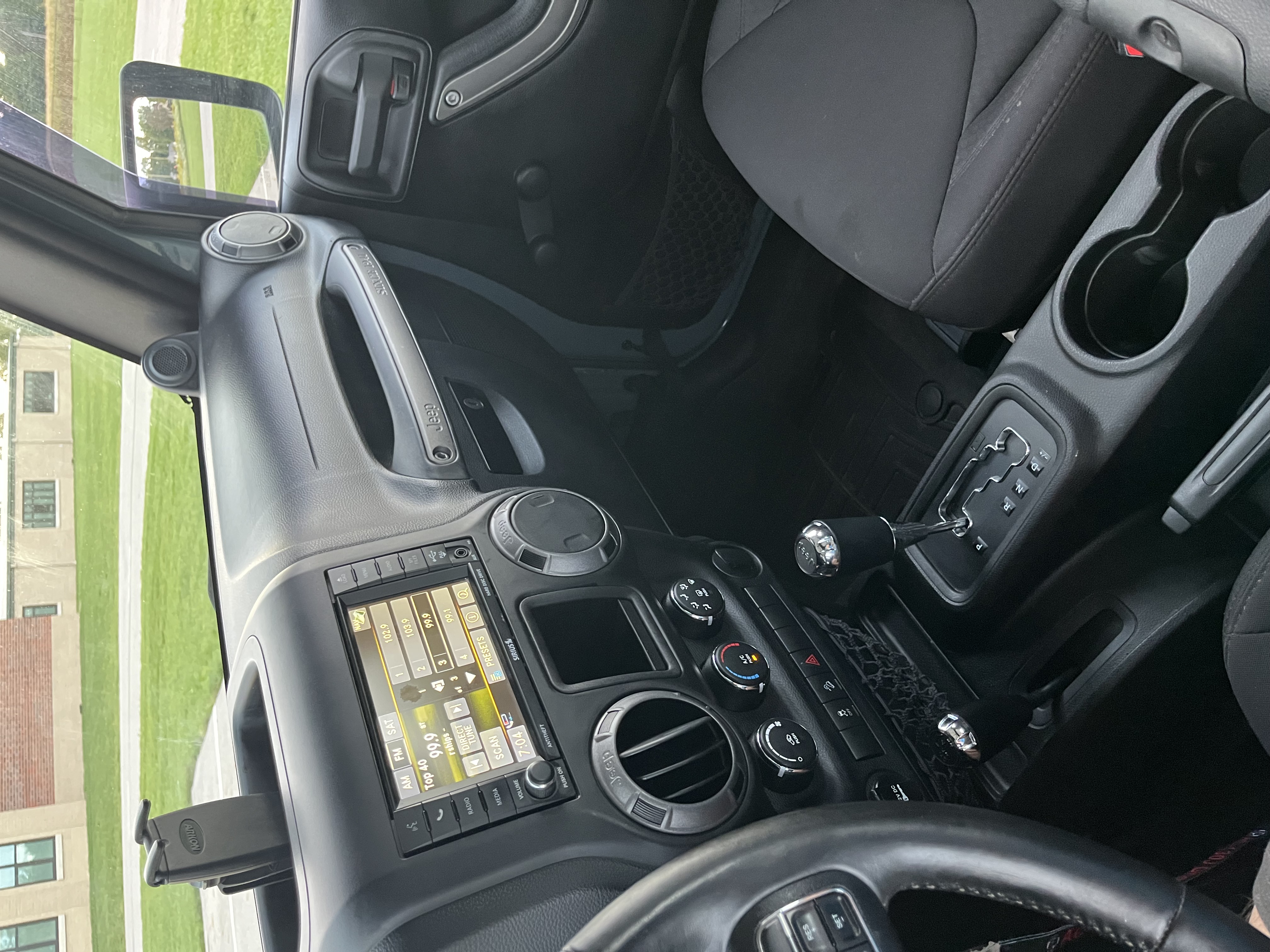 Used 2014 Jeep Wrangler Sport w/ Connectivity Group AWD/4WD image 14
