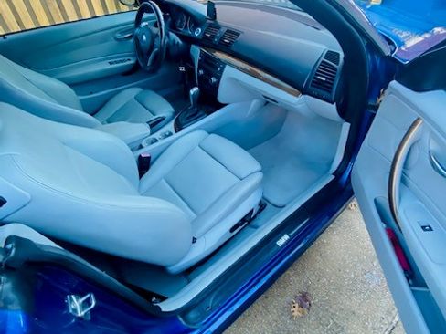 Used 2010 BMW 128i Convertible image 26