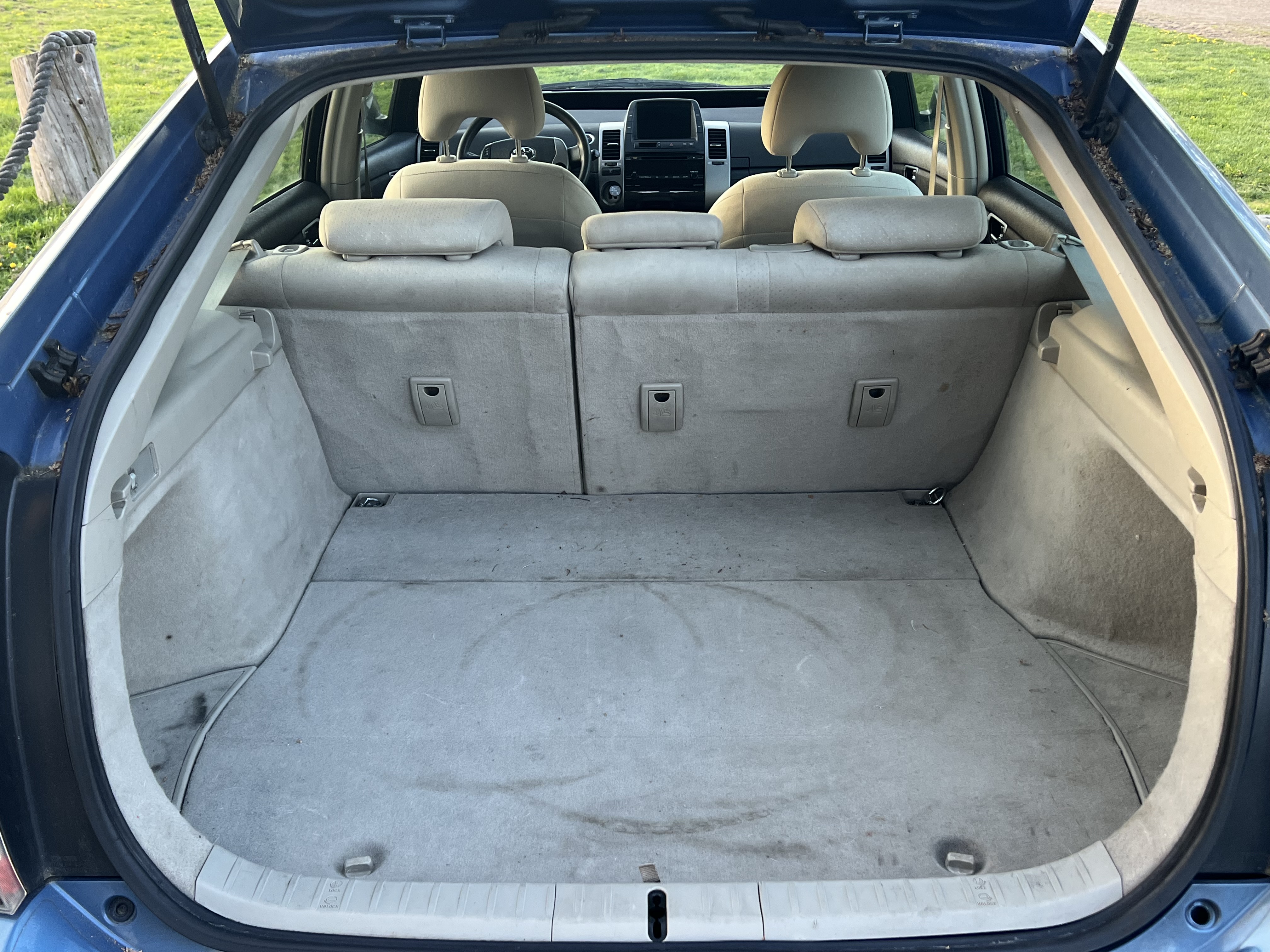 Used 2007 Toyota Prius w/ Pkg 2 FWD image 6