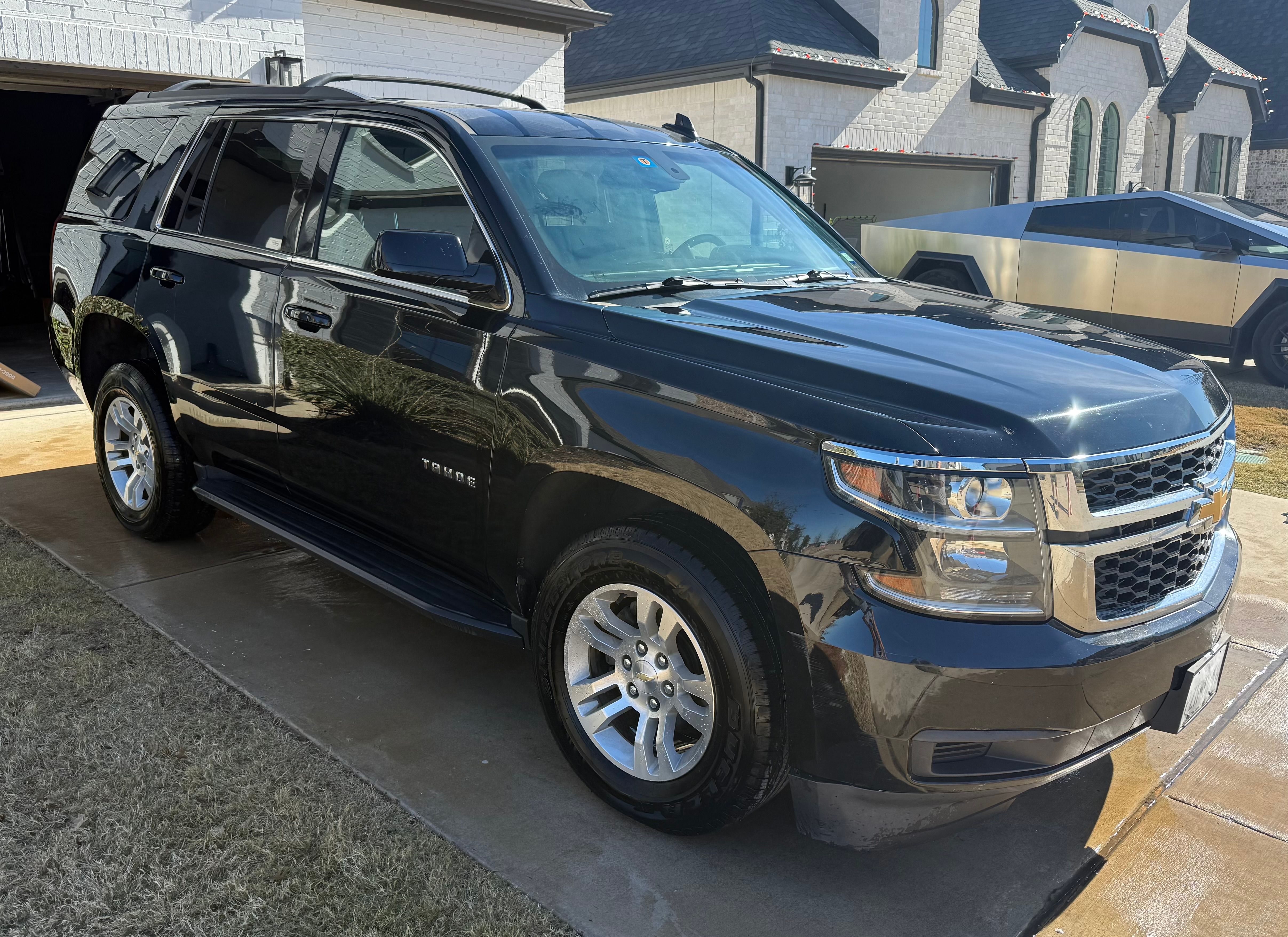 Used 2018 Chevrolet Tahoe LS RWD image 4