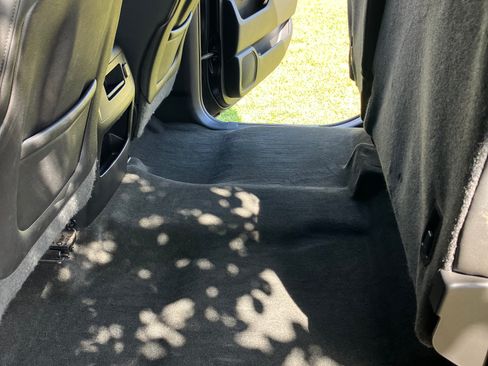 Used 2015 GMC Sierra 1500 SLE w/ All-Terrain Package image 9