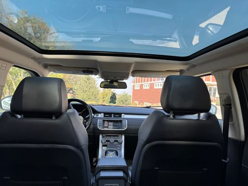 Used 2014 Land Rover Range Rover Evoque Pure Plus image 3