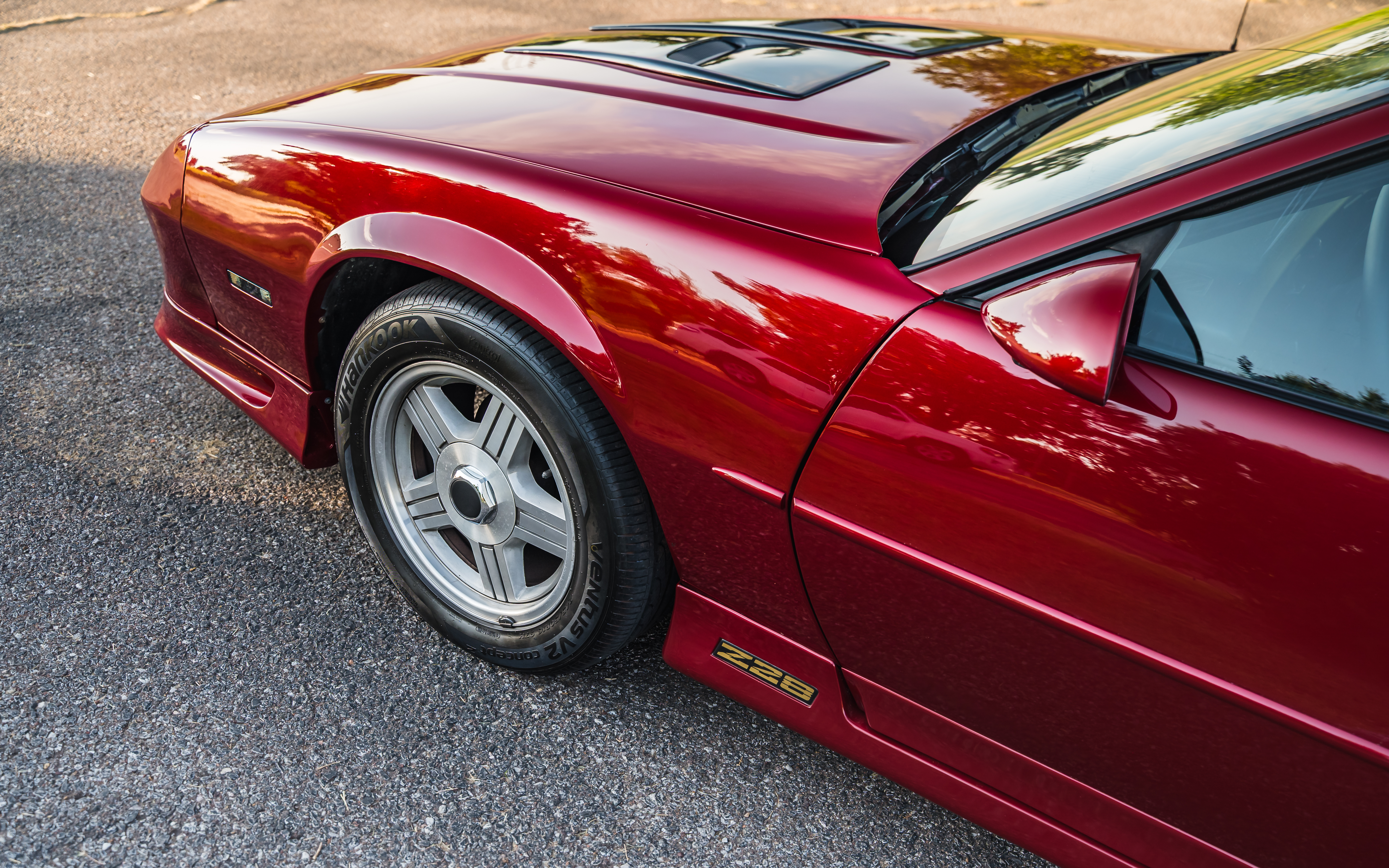 Used 1992 Chevrolet Camaro RS RWD image 11