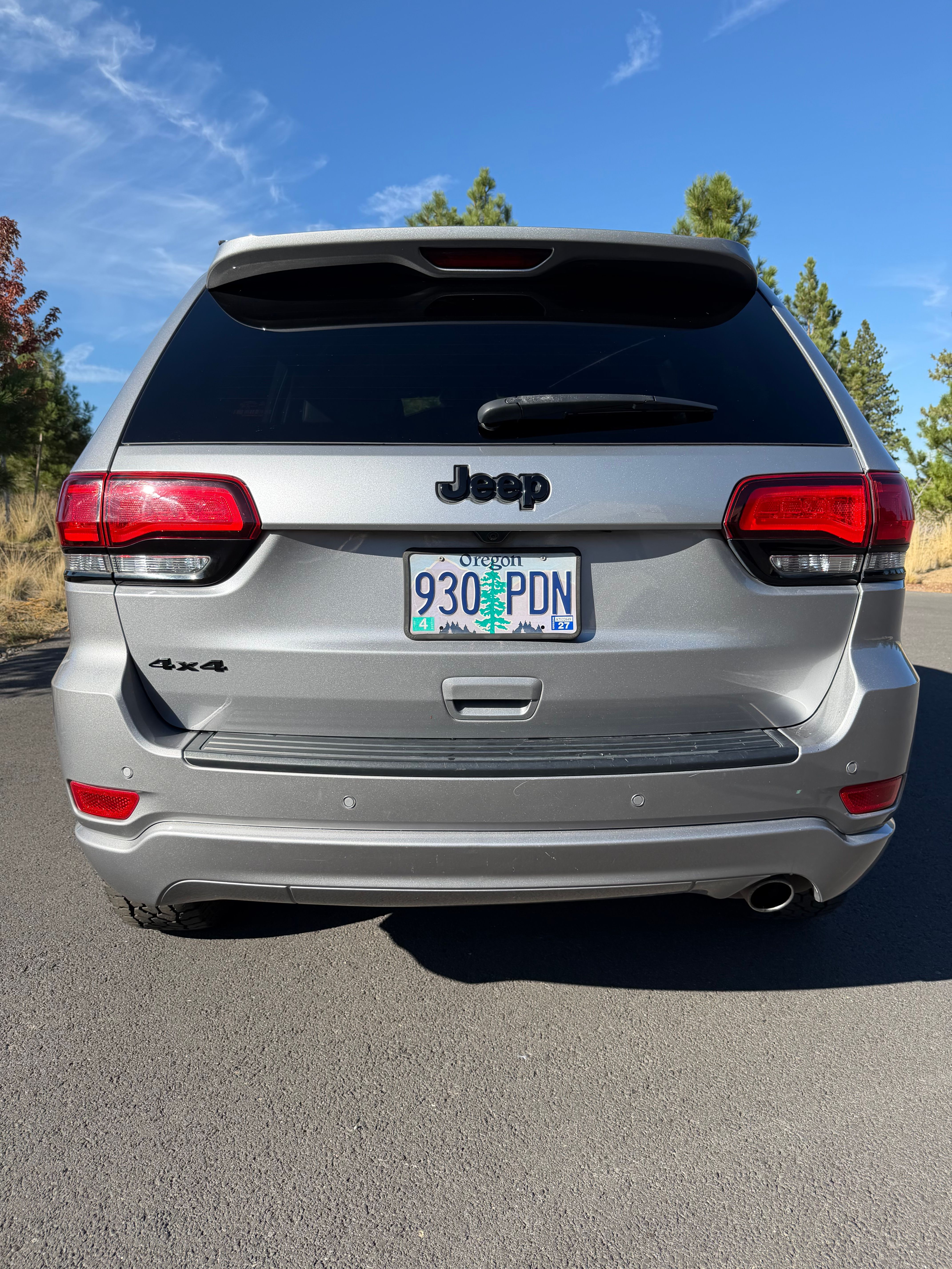 Used 2019 Jeep Grand Cherokee Altitude AWD/4WD image 5