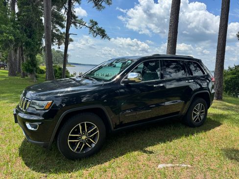 Used 2018 Jeep Grand Cherokee Limited w/ Luxury Group II AWD/4WD image 1