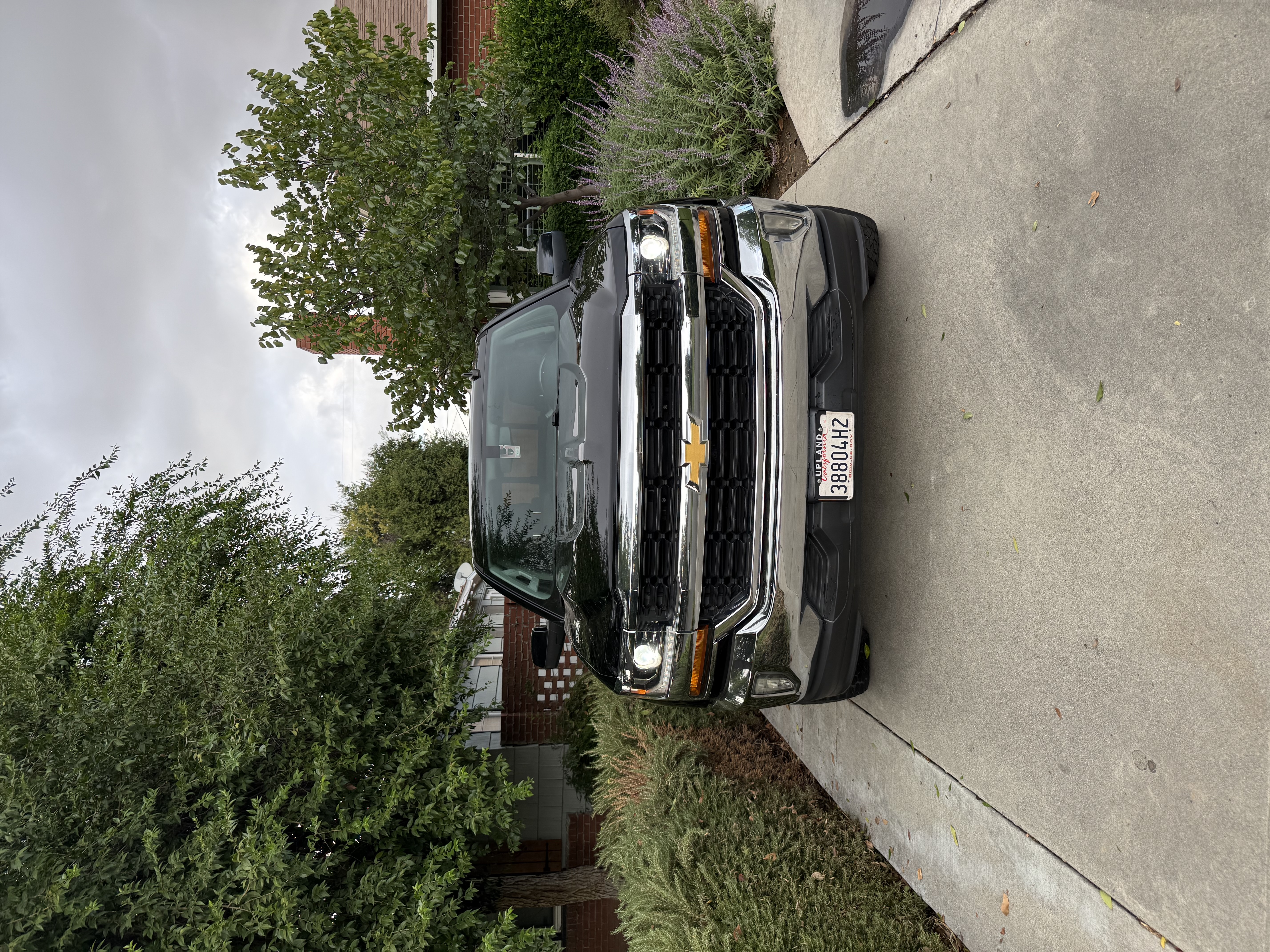 Used 2017 Chevrolet Silverado 1500 LT w/ All Star Edition RWD image 4