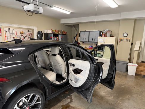 Used 2022 Jaguar I-PACE HSE image 4