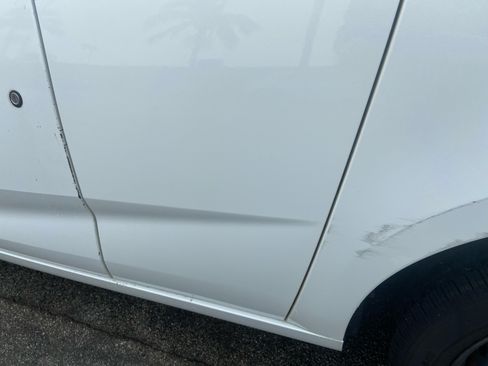 Used 2005 Saturn ION Level 2 w/ Power Pkg image 12