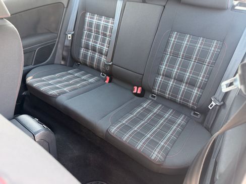 Used 2013 Volkswagen Golf 2-Door image 22