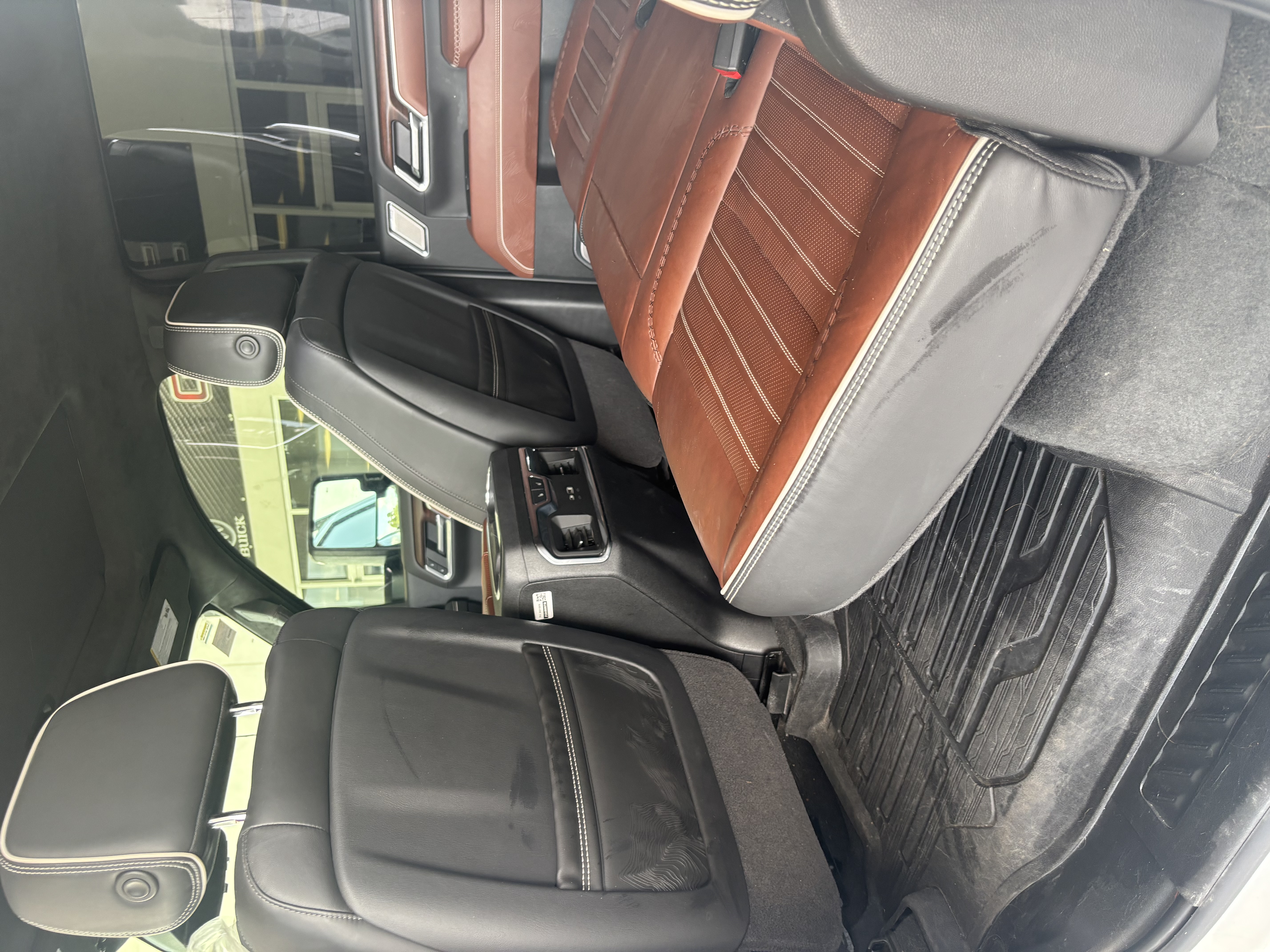 Used 2026 GMC Sierra 3500 Denali Ultimate AWD/4WD image 11