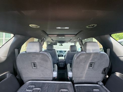 Used 2022 Buick Enclave Premium w/ Experience Buick Package image 14