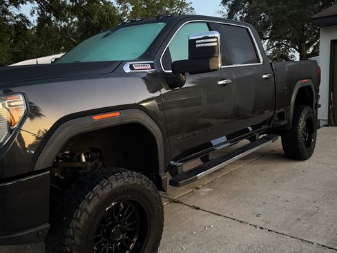 Used 2020 GMC Sierra 2500 Denali w/ Denali Ultimate Package AWD/4WD image 1