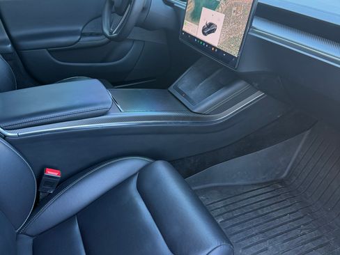 Used 2024 Tesla Model S Plaid image 13
