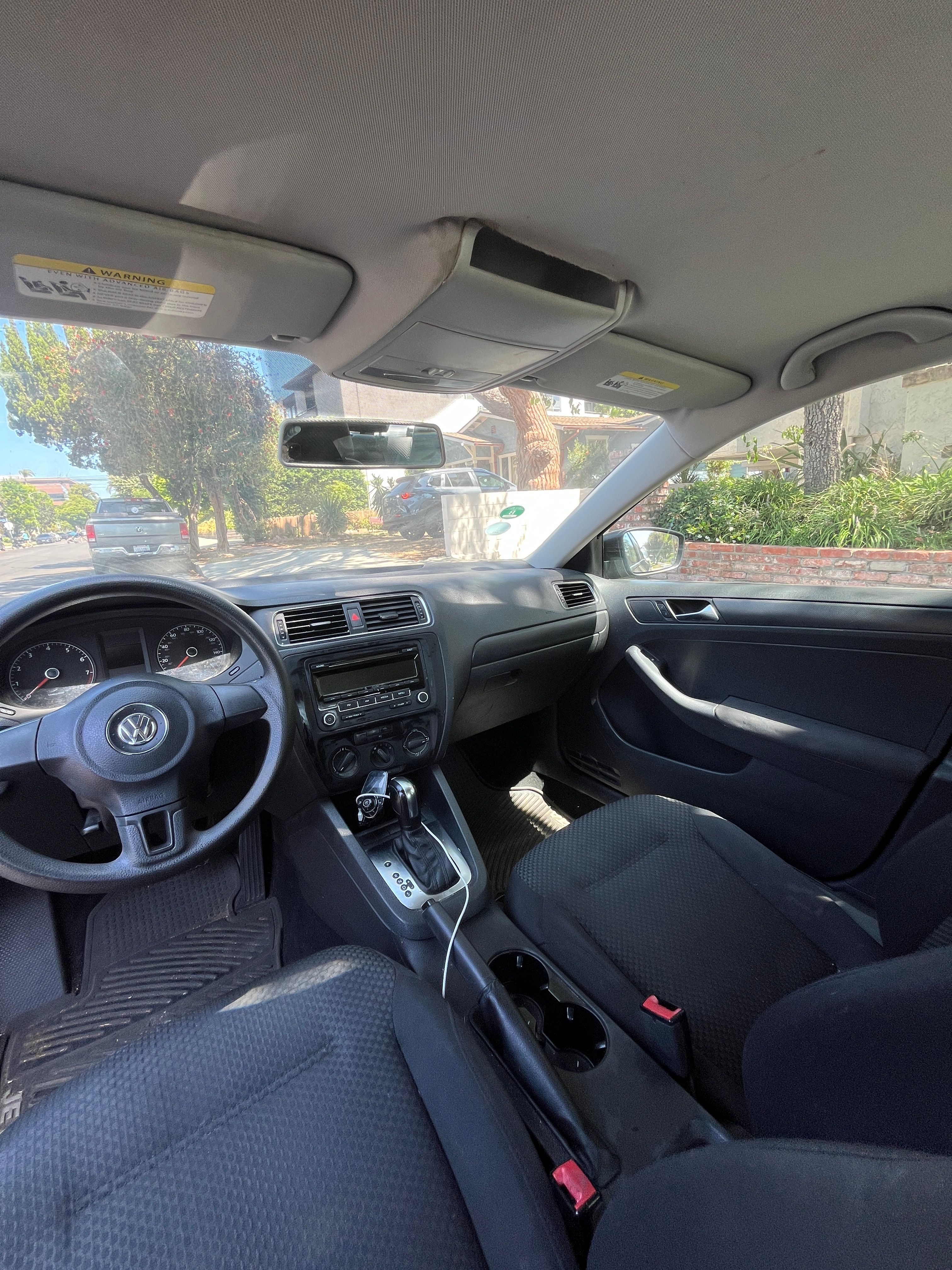 Used 2012 Volkswagen Jetta S FWD image 2