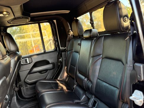 Used 2020 Jeep Gladiator Rubicon image 31