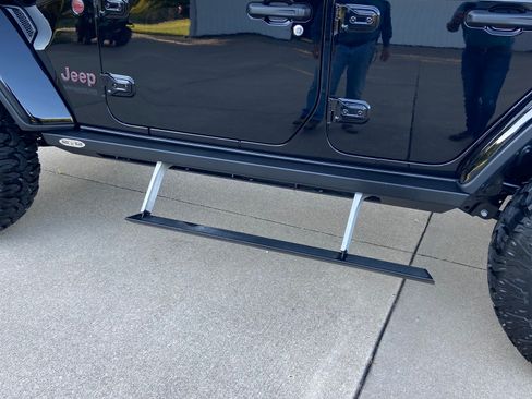 Used 2021 Jeep Wrangler Unlimited Rubicon w/ LED Lighting Group image 5