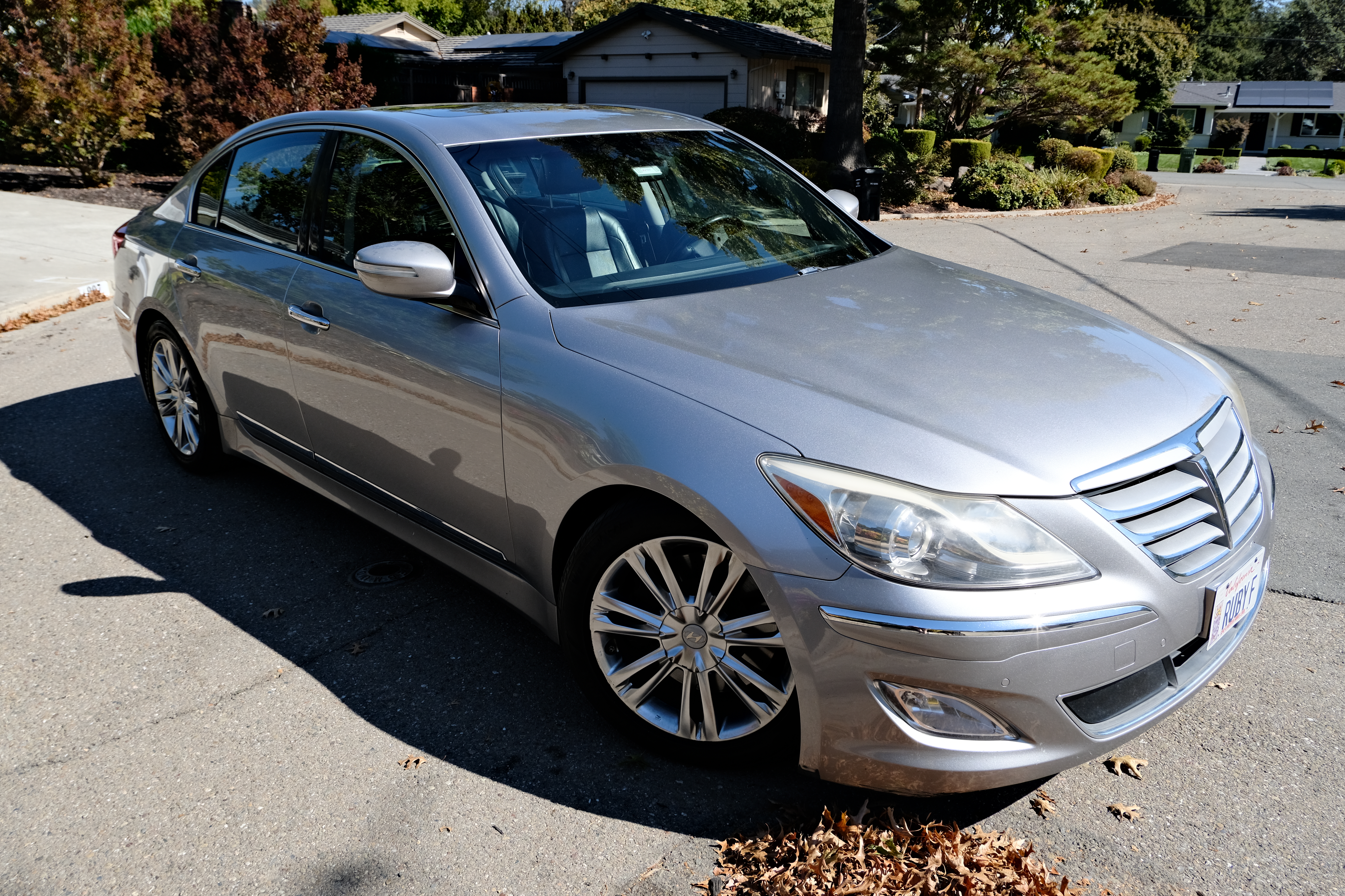 Used 2012 Hyundai Genesis 4.6 RWD image 6