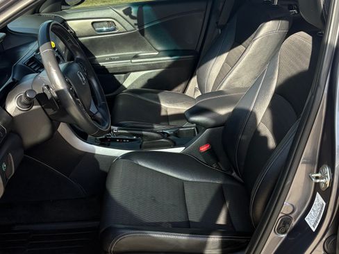 Used 2016 Honda Accord Sport image 6