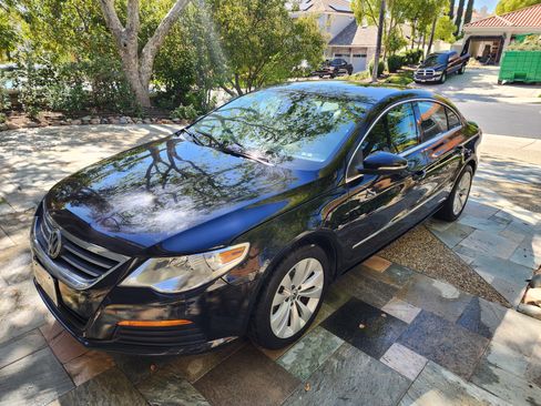 Used 2012 Volkswagen CC Sport FWD image 4