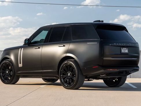 Used 2023 Land Rover Range Rover First Edition image 2
