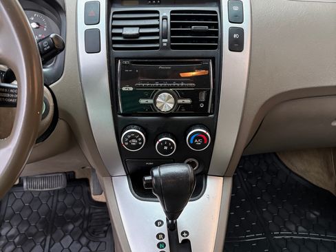 Used 2007 Hyundai Tucson Limited image 12