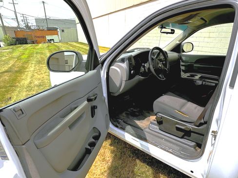 Used 2012 Chevrolet Silverado 1500 W/T image 11