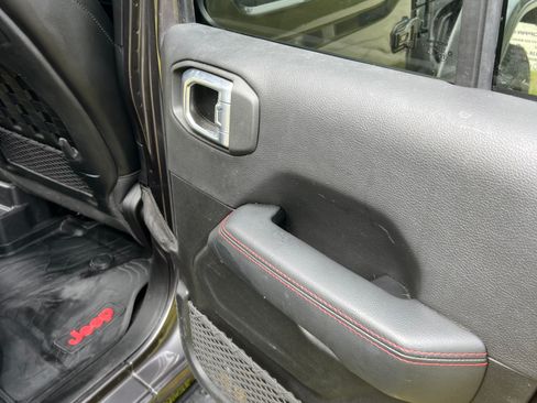 Used 2022 Jeep Wrangler Unlimited Rubicon w/ Steel Bumper Group image 10