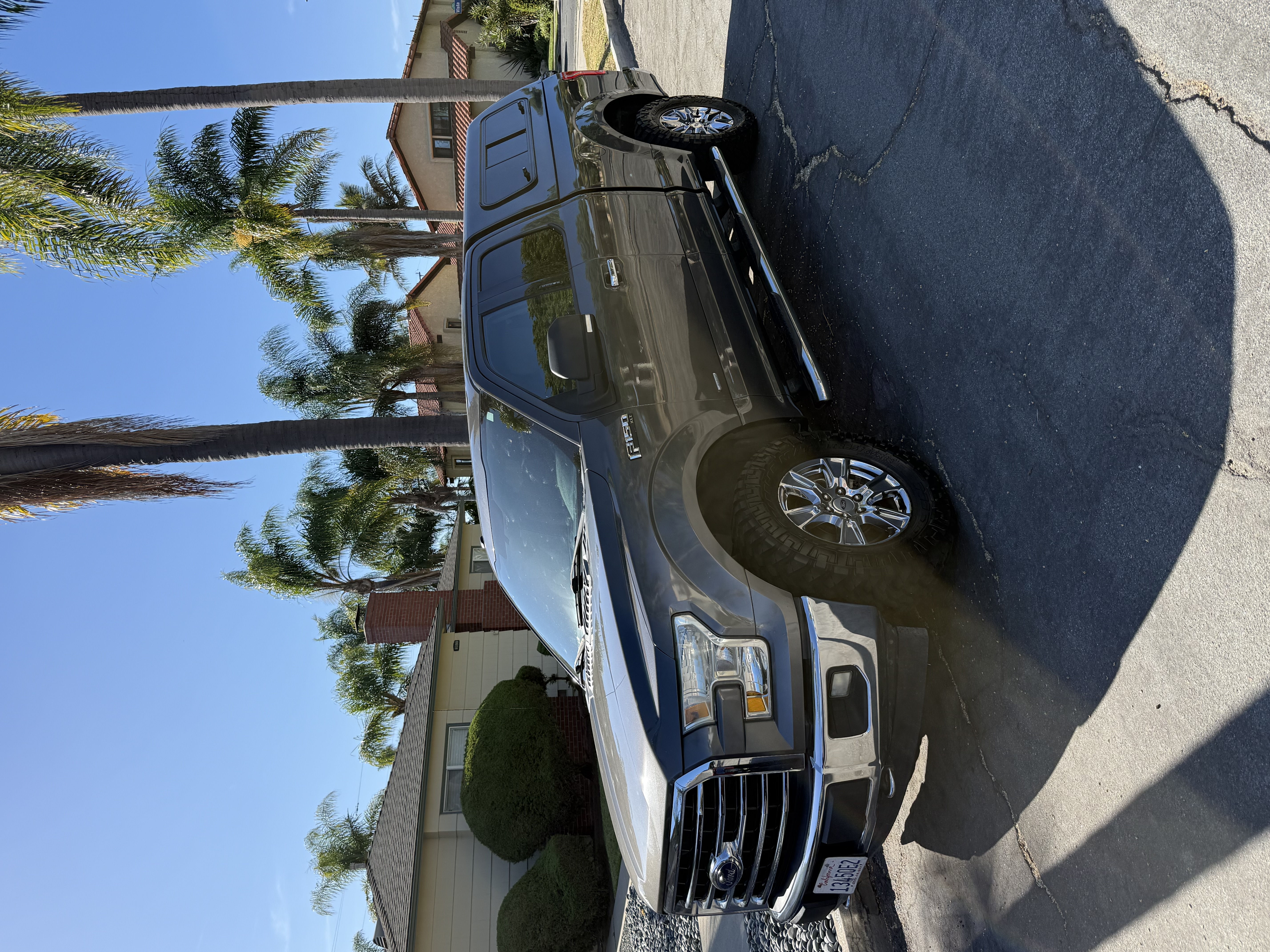 Used 2017 Ford F150 XLT w/ Equipment Group 302A Luxury AWD/4WD image 1
