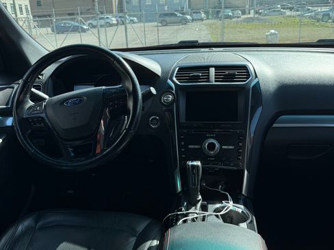 Used 2016 Ford Explorer Sport w/ Equipment Group 401A image 9