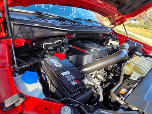 Used 2019 Ford F150 Raptor w/ Equipment Group 802A Luxury image 13