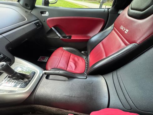 Used 2009 Saturn Sky Red Line image 1