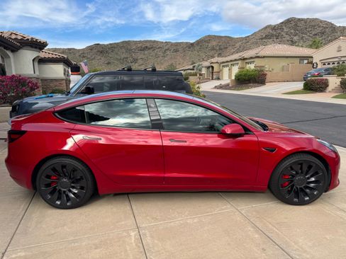 Used 2023 Tesla Model 3 Performance image 5