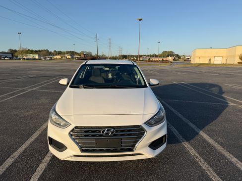 Used 2020 Hyundai Accent SE image 5