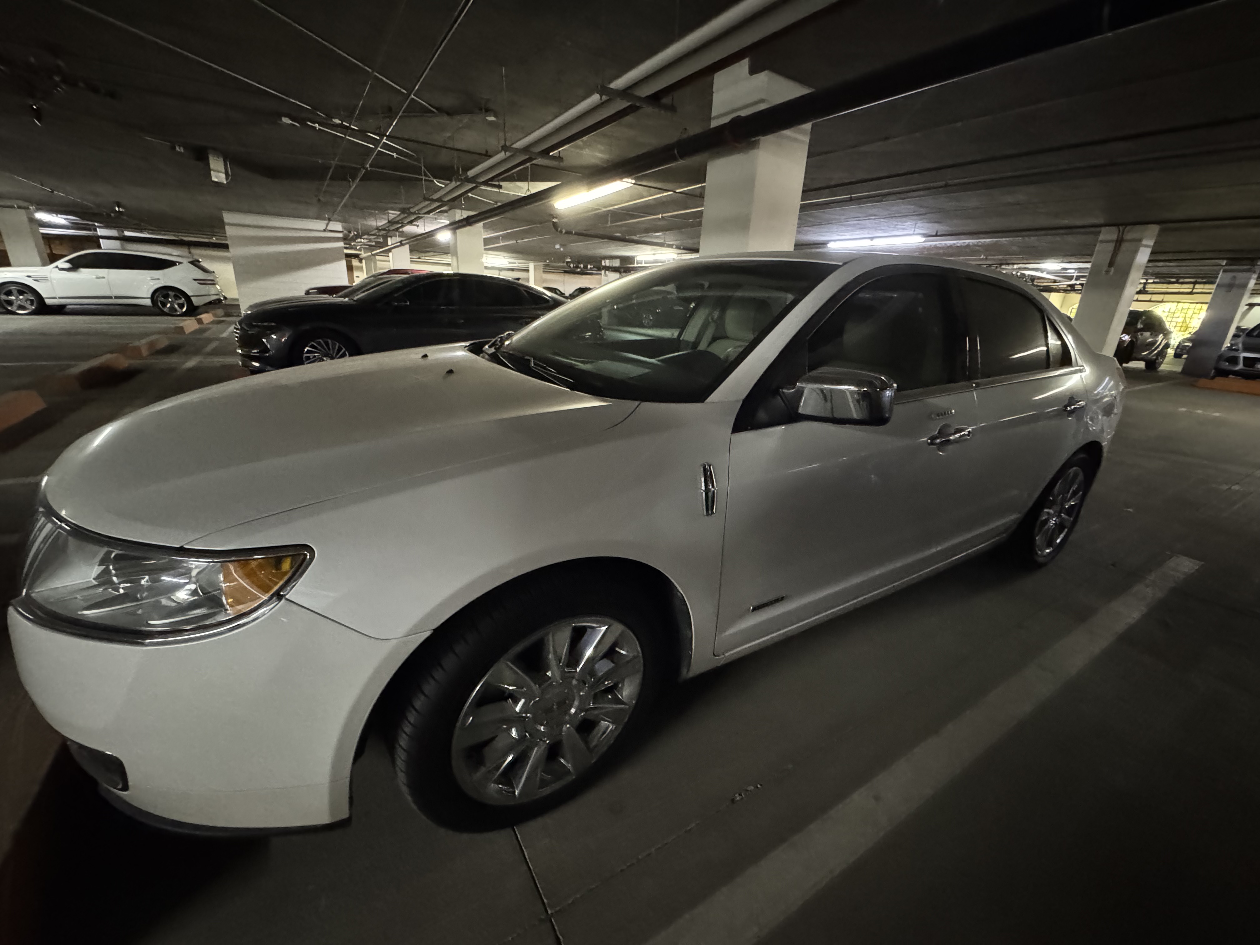 Used 2011 Lincoln MKZ Hybrid w/ 202A Rapid Spec Order Code FWD image 4