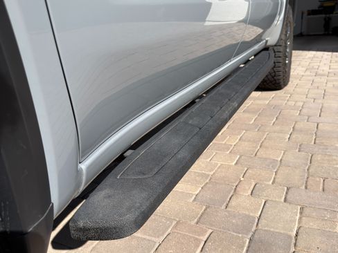 Used 2025 GMC Sierra 1500 AT4X image 13