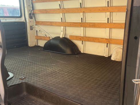 Used 2019 Chevrolet Express 2500 w/ Driver Convenience Package image 14